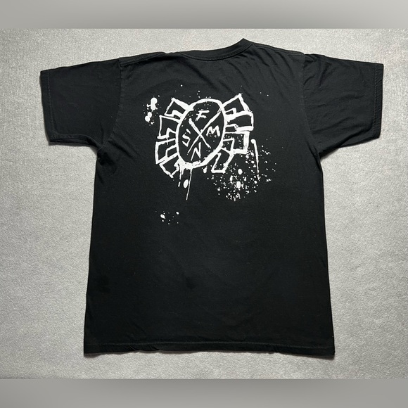 Spider-Man Spider-Punk T-Shirt Men’s Medium Black Marvel Across Spider-Verse Tee - Picture 5 of 6